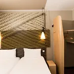 Ibis Centre Hotel 3*