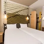 Ibis Centre 3*