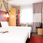 Ibis Centre