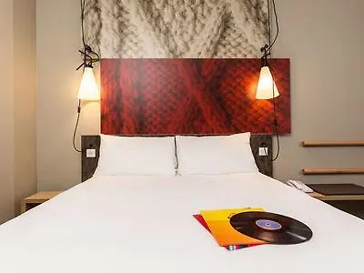 Ibis Centre