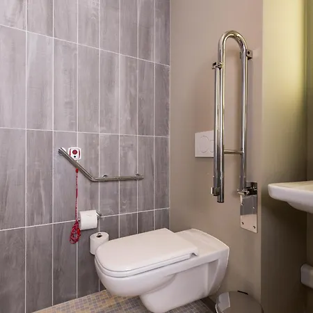 Hotel Ibis Centre 3*