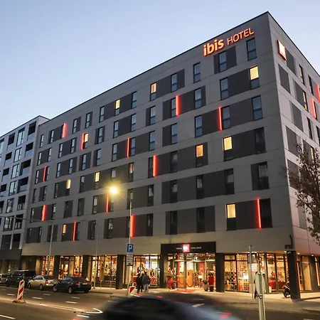 Hotel Ibis Centre 3*