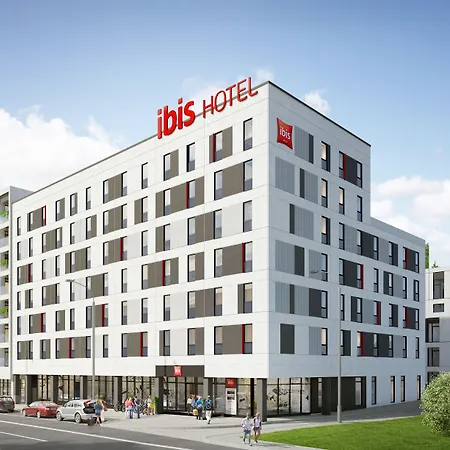 Ibis Centre Hotel 3*