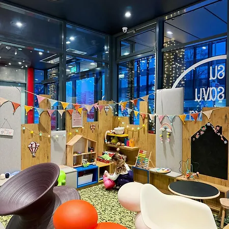 Ibis Centre 3*