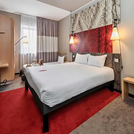 Hotel Ibis Centre 3*