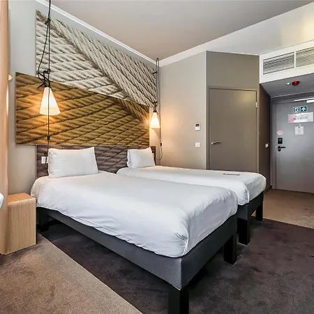 Ibis Centre