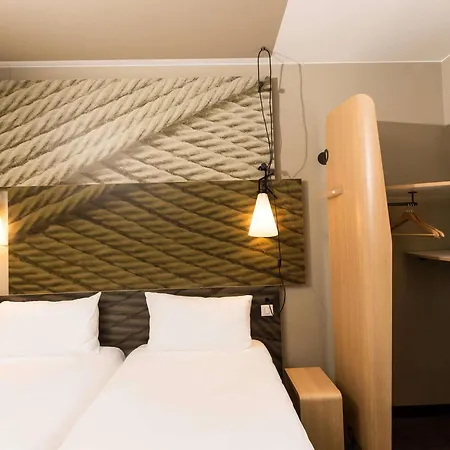 Ibis Centre Hotel