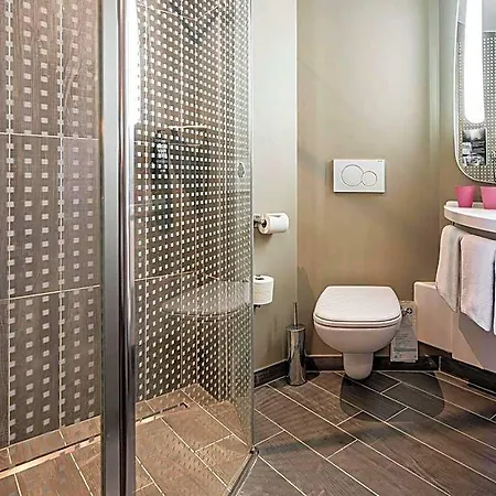 Ibis Centre Hotel 3*