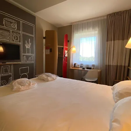 Ibis Centre Hotel