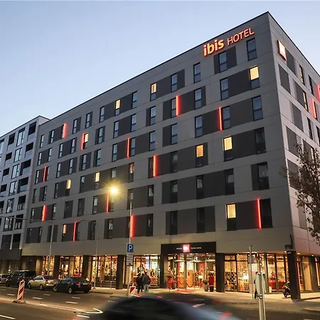 酒店 Ibis Centre 3*